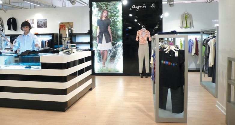 Aménagement d'une boutique de Pret-à-Porter de la marque Agnès B à Aix en Provence