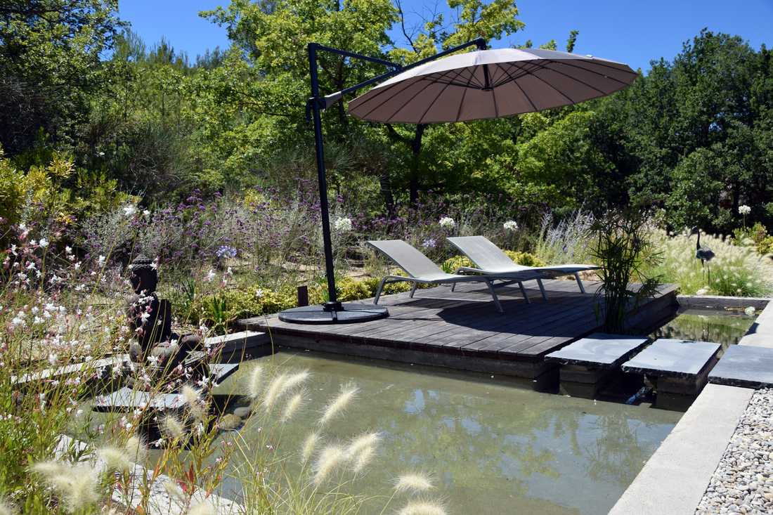Bassin zen conçu par un jardinier-paysagiste dans les Bouches-du-Rhône