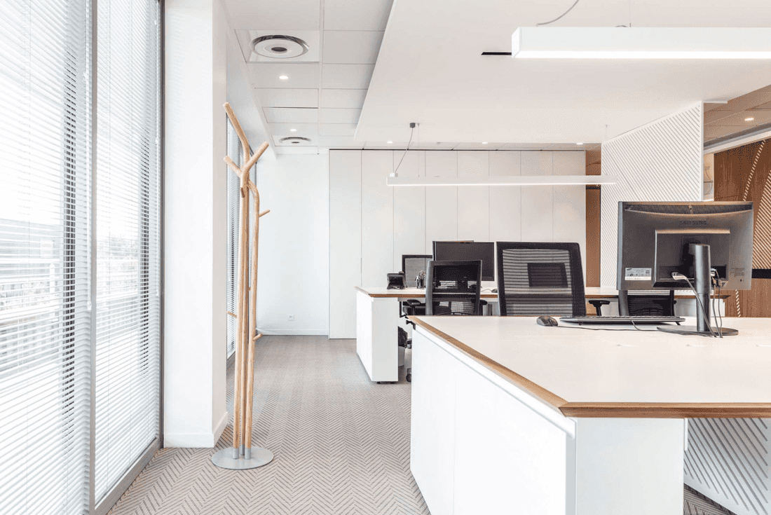 Aménagement interieur des bureaux d'une entreprise par un architecte d'intérieur à Aix-en-Provence