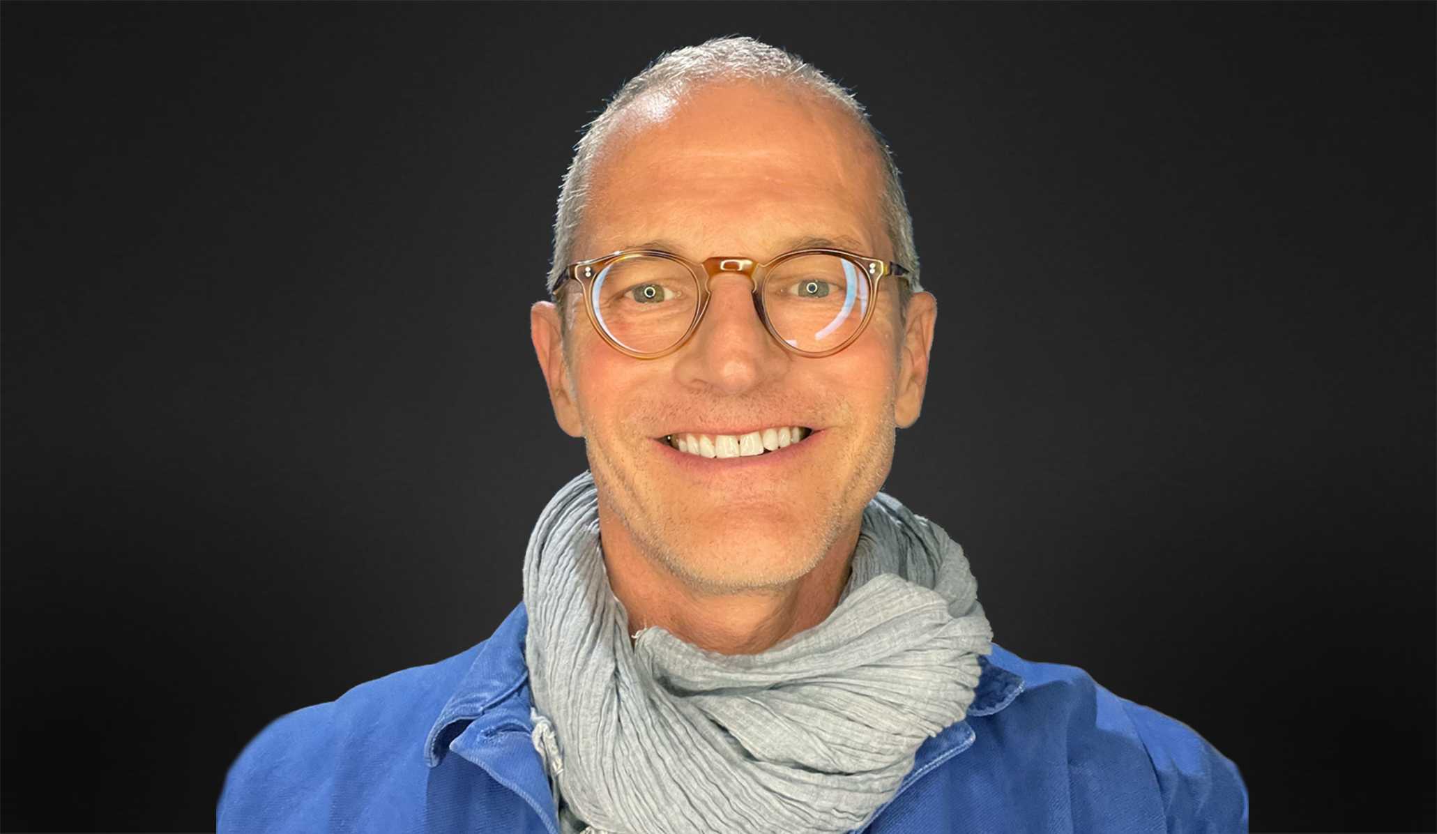 Philippe Carillo, décorateur d'intérieur à Paris et créateur du collectif des Créateurs d'intérieur, regroupant décorateurs et architectes d'intérieur dans toute la France.