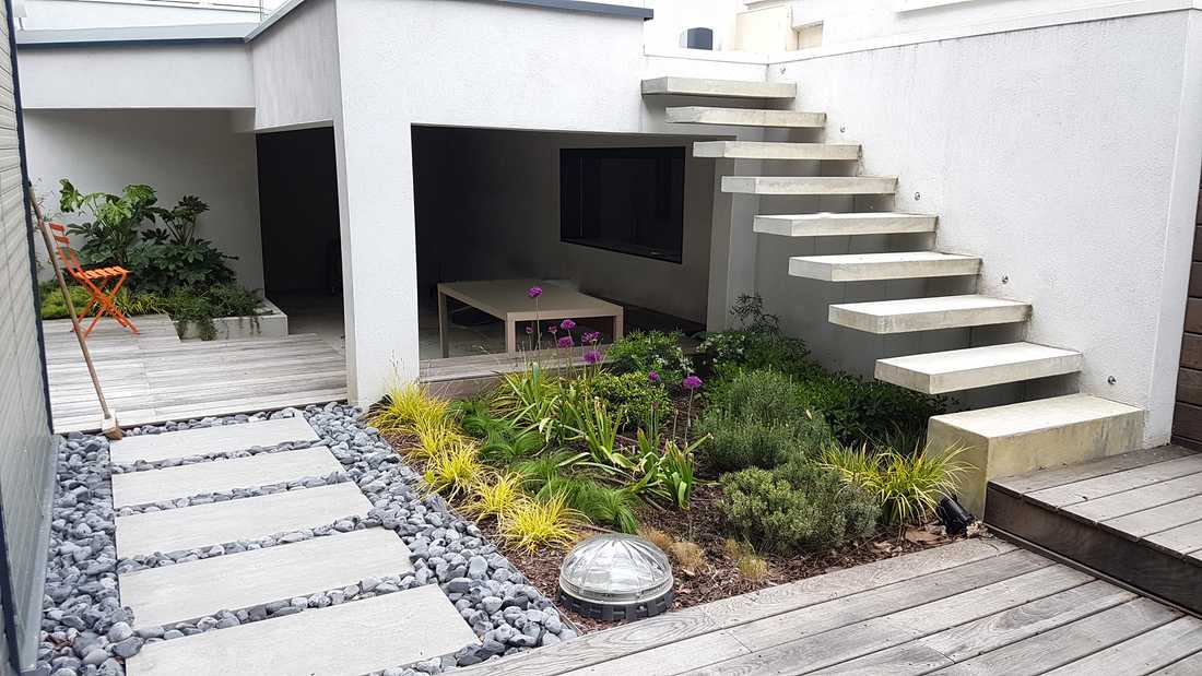 Jardin contemporain aménagé par un jardinier paysagiste à Aix-en-Provence