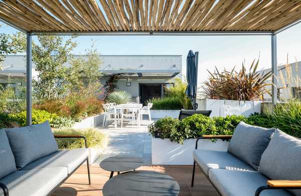 Aménagement de la terrasse d'un appartement de 60m² à Aix-en-Provence