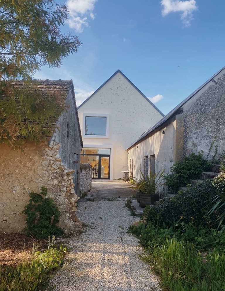 Rehabilitation of a barn into a house by an architect in Provence-Alpes-Côte d'Azur