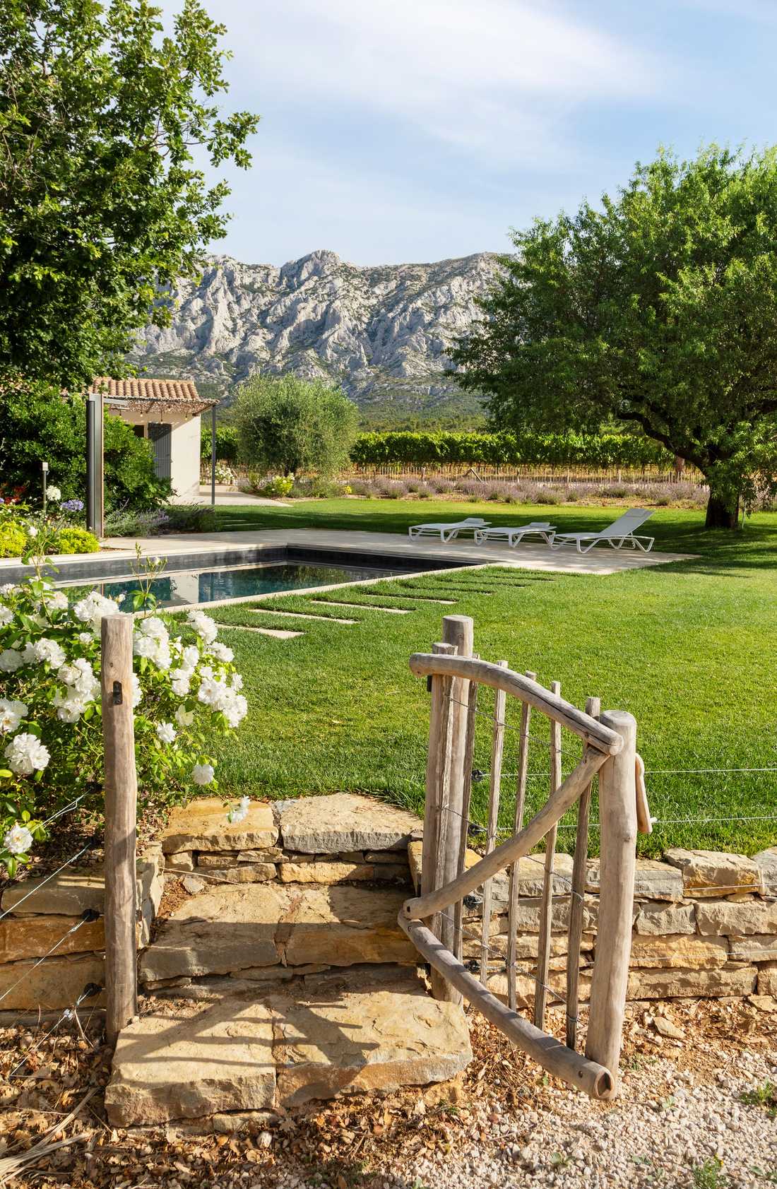 Landscaping a Provençal farmhouse garden by a landscape architect
