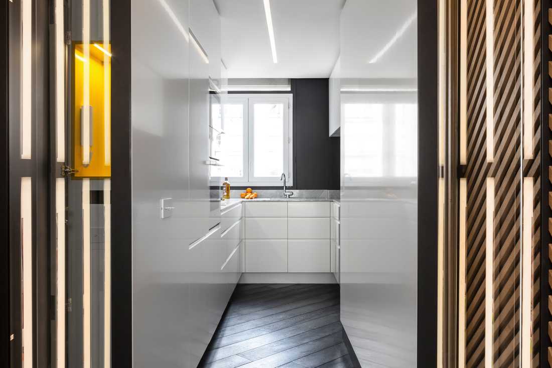 Rénovation de la cuisine de l'appartement par un architecte d'intérieur à Aix-en-Provence