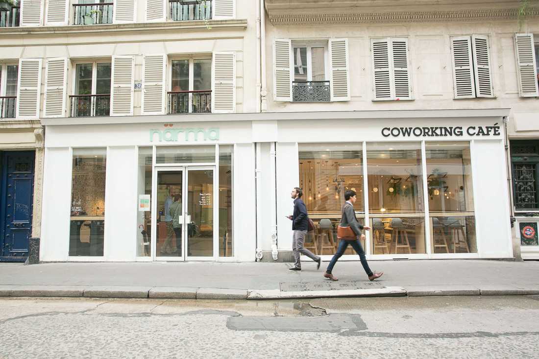 Exterieur du coffee-shop coworking-space