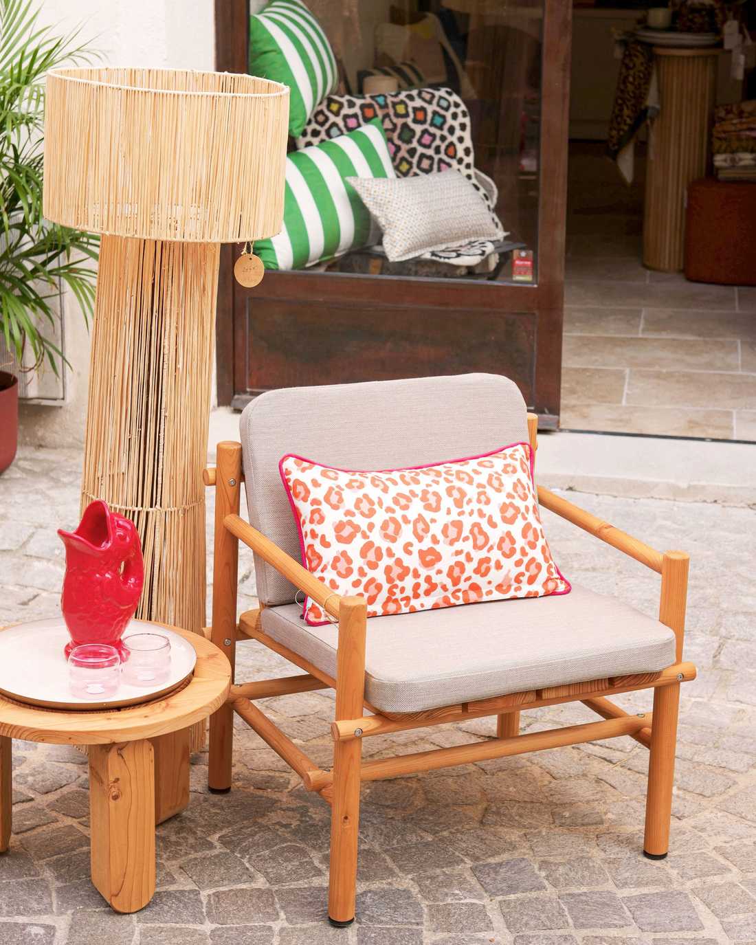 Un architecte d'intérieur s'occupe de la rénovation d'une boutique dans le Luberon