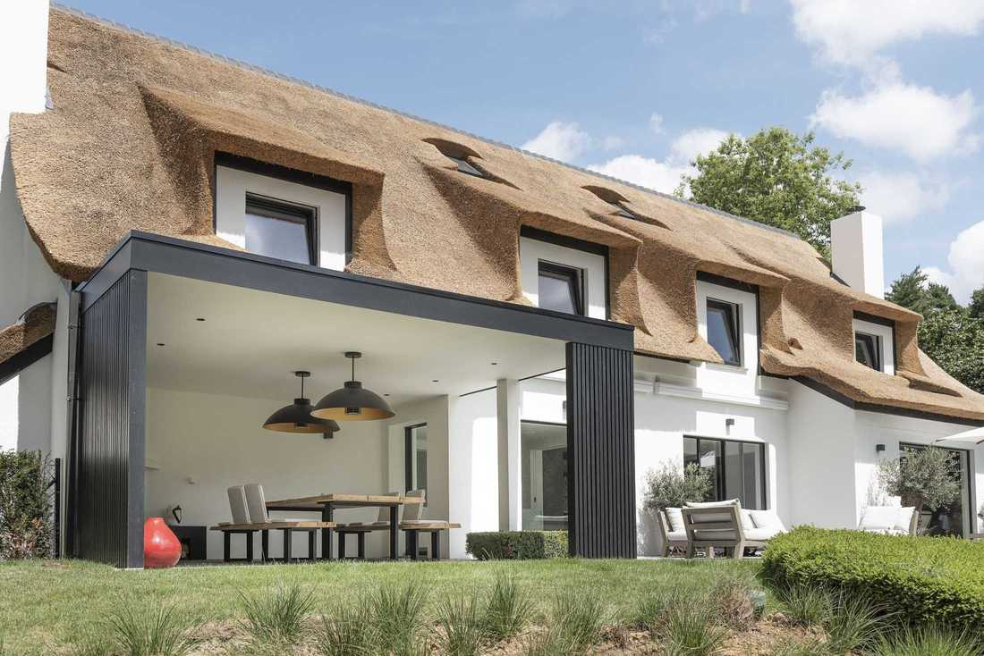 Pool house created by an architect in Aix-en-Provence